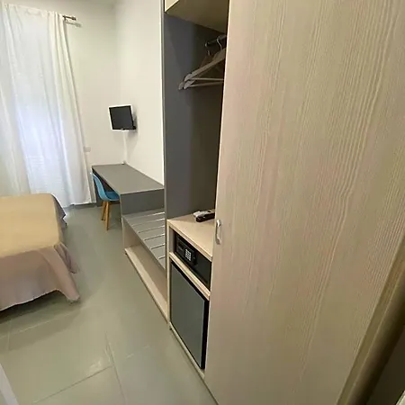 住宿加早餐酒店 Ilpostogiusto 托雷安农齐亚塔